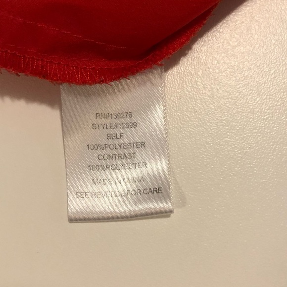 2/$30 Sleeveless Two Tone Button Down Top - Picture 5 of 5